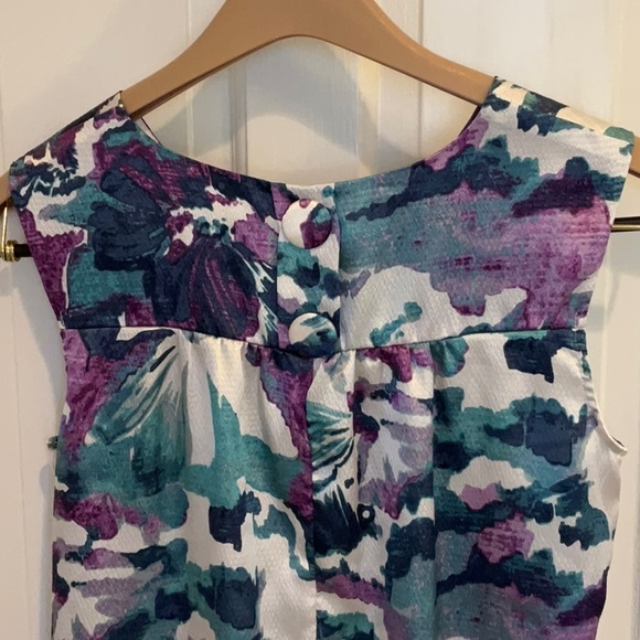 Like new flowy floral sundress - Picture 4 of 5